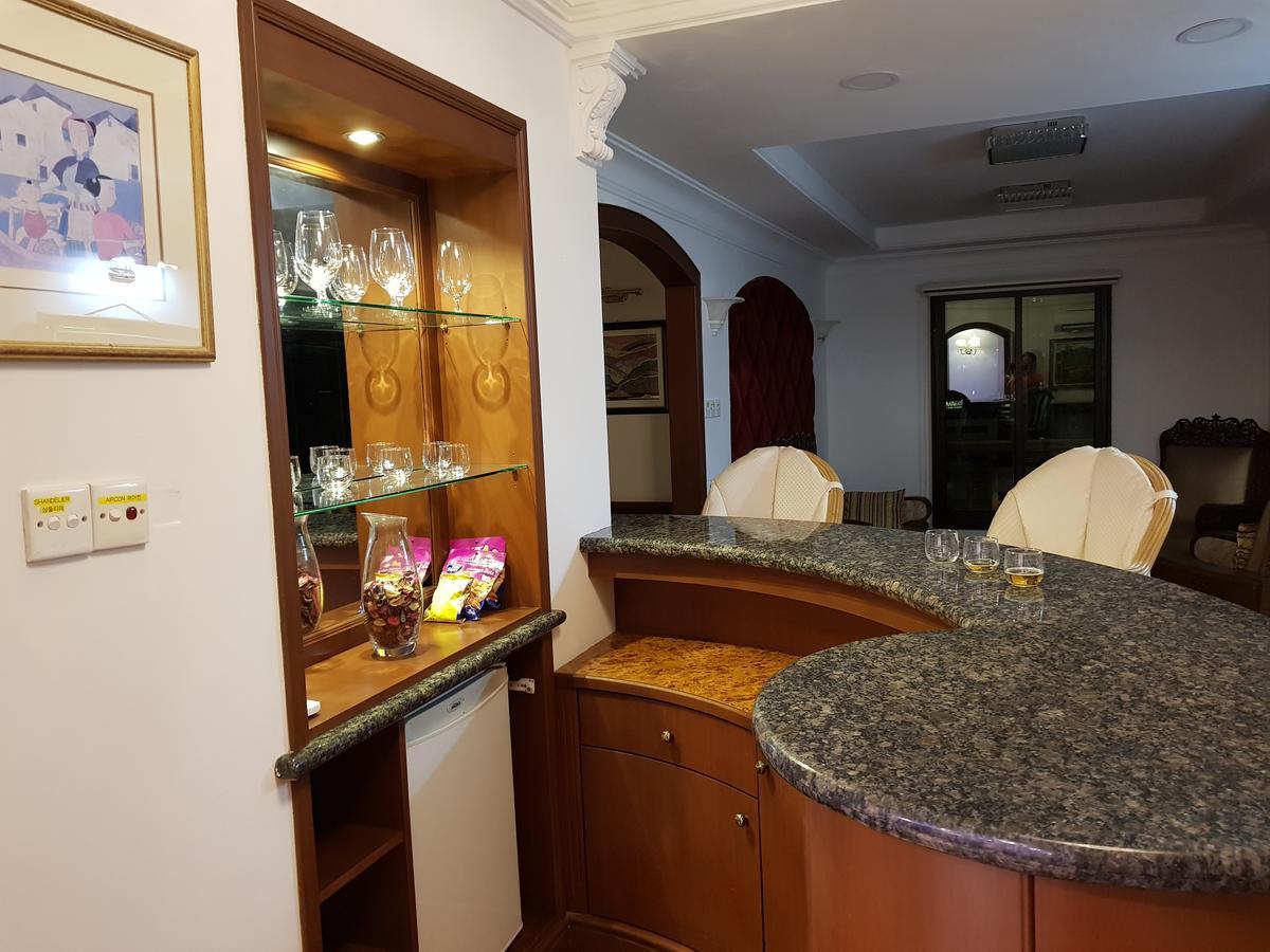 Marina Court Luxury Penthouse Aparthotel Кота Кинабалу Екстериор снимка