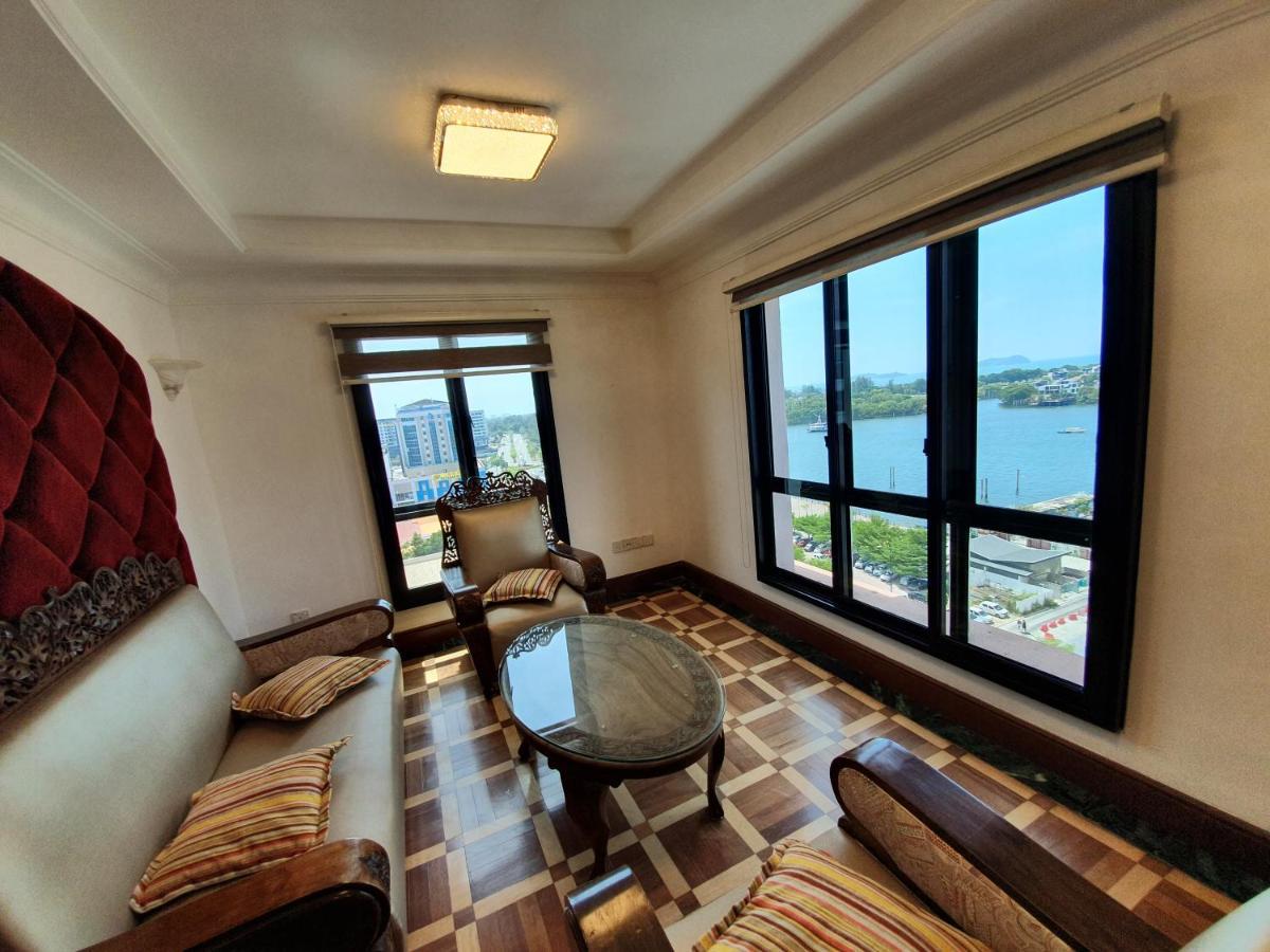 Marina Court Luxury Penthouse Aparthotel Кота Кинабалу Екстериор снимка